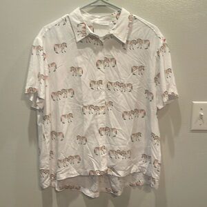 Jane and Delancey button down t-shirt